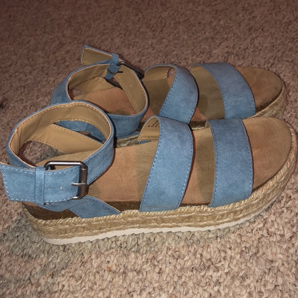 Blue platform shoes